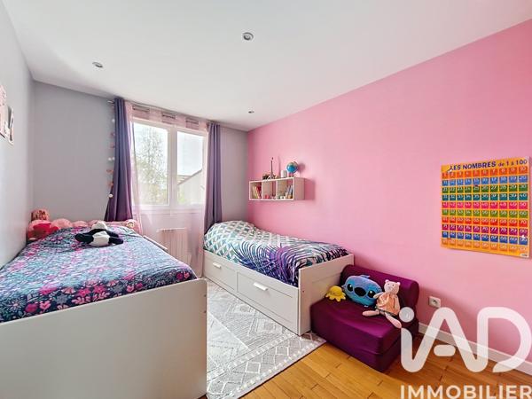 Maison à vendre 7 pièces 141 m² Le Coudray-Montceaux