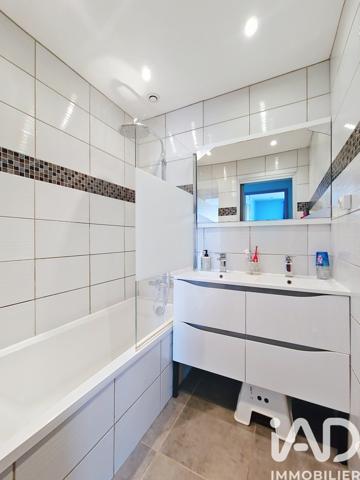 Maison à vendre 7 pièces 141 m² Le Coudray-Montceaux