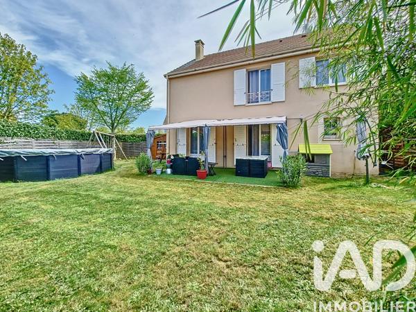 Maison à vendre 7 pièces 141 m² Le Coudray-Montceaux