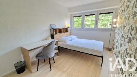 Location appartement 5 pièces 94 m² Pessac