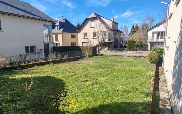 Maison à vendre    5 pièces •  Salles-Curan