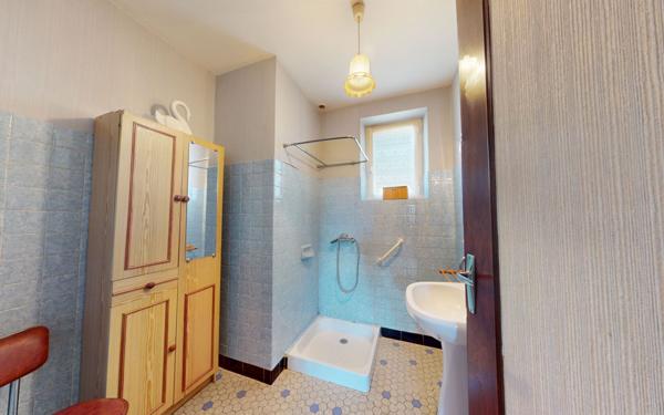 Maison à vendre    5 pièces •  Salles-Curan