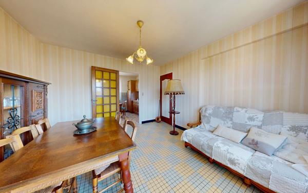 Maison à vendre    5 pièces •  Salles-Curan