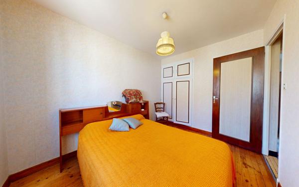 Maison à vendre    5 pièces •  Salles-Curan