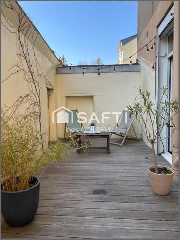 JARDIN DES PLANTES, TRÈS BEAU T4 ENTIÈREMENT RÉNOVÉ AVEC COUR PRIVATIVE