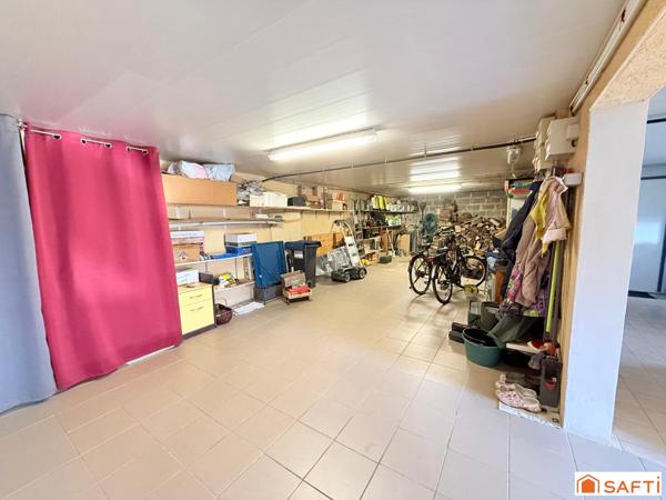 Maison sans travaux avec vue panoramique dominante sur le village