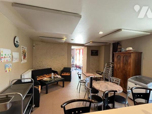 Immeuble à vendre à Cunfin (10360), Aube. Immeuble en bon état d'entretien, rénové en 2007, à u...