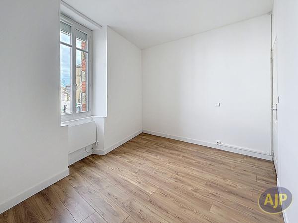 Location appartement Nantes : 695 € - AJP Immobilier Nantes Ouest