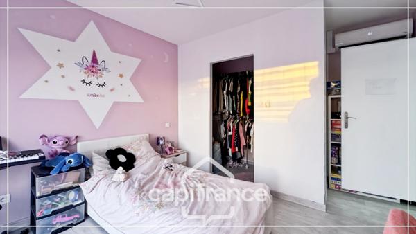 Exceptionnel : maison récente + grand terrain + prestations modernes !