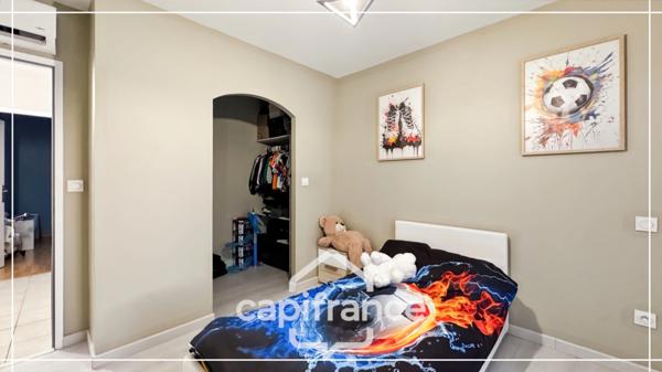 Exceptionnel : maison récente + grand terrain + prestations modernes !