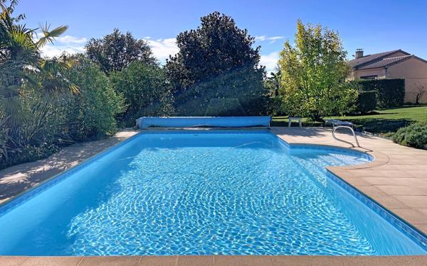 Maison à vendre    6 pièces •  Bergerac