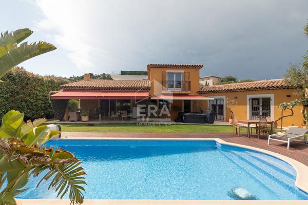 Villa - Hauteurs Golfe Juan- 10 mn de la mer