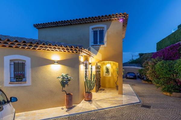 Villa - Hauteurs Golfe Juan- 10 mn de la mer