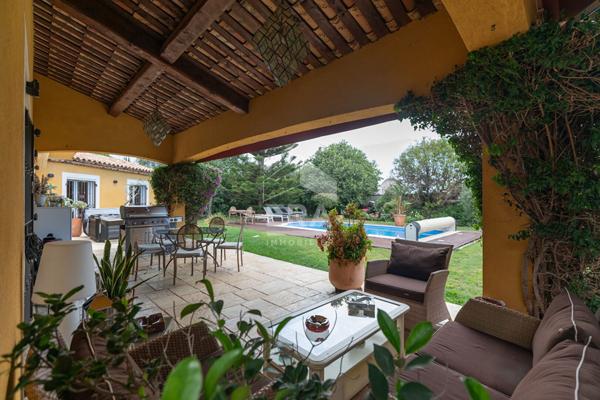 Villa - Hauteurs Golfe Juan- 10 mn de la mer