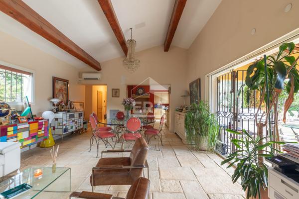 Villa - Hauteurs Golfe Juan- 10 mn de la mer