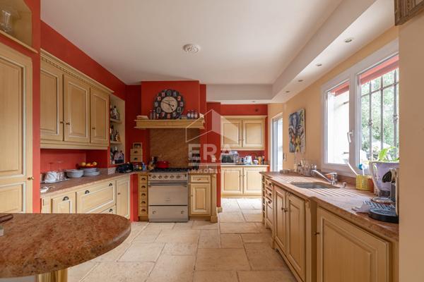 Villa - Hauteurs Golfe Juan- 10 mn de la mer