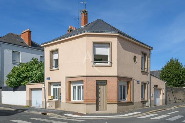 Tours La Fuye-Velpeau - Maison de Ville 115m2 - 2 box - Pas de jardin