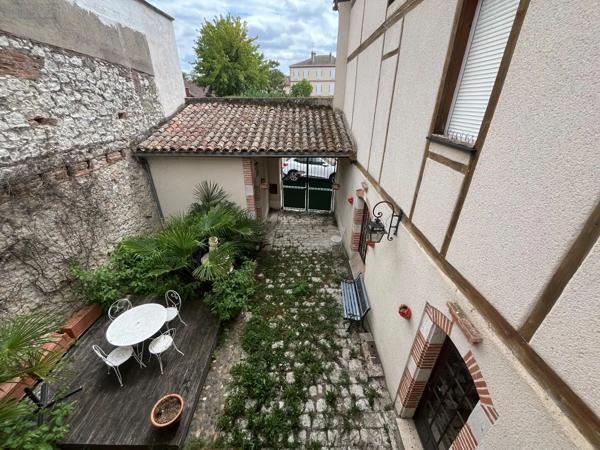 Achat - Maison Valence 82400 8 pièces 236 m 2 600 m 2