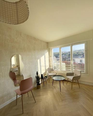 Appartement T4 lumineux avec vue imprenable  Chambéry centre-ville