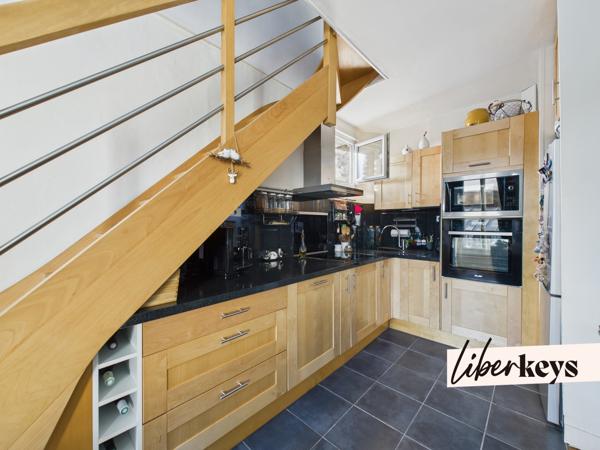 Exclusivité ! Duplex de charme 4 pièces en plein coeur de La Varenne 