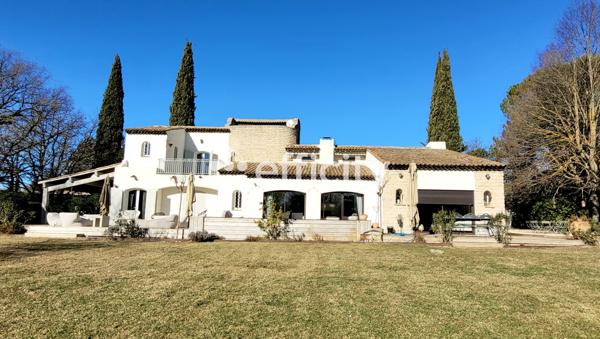 Maison 9 pièces - 242 m² Exclusivité efficity