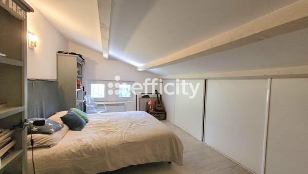 Maison 9 pièces - 242 m² Exclusivité efficity