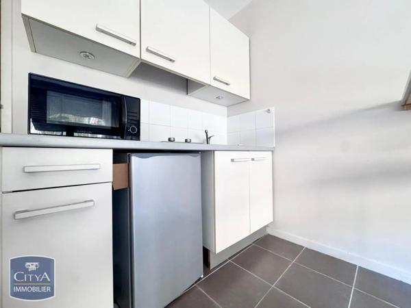 Appartement à louer 1 pièce 19.65m² Nîmes (30900)