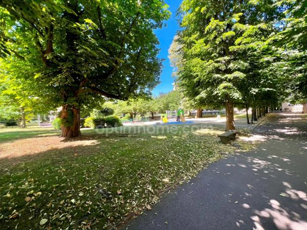 Exclusivité Appartement 2 pièces LE PLESSIS BOUCHARD (95) parking et balcon