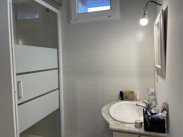 Maison  8 pièce(s)  5 chambre(s)  213 m²