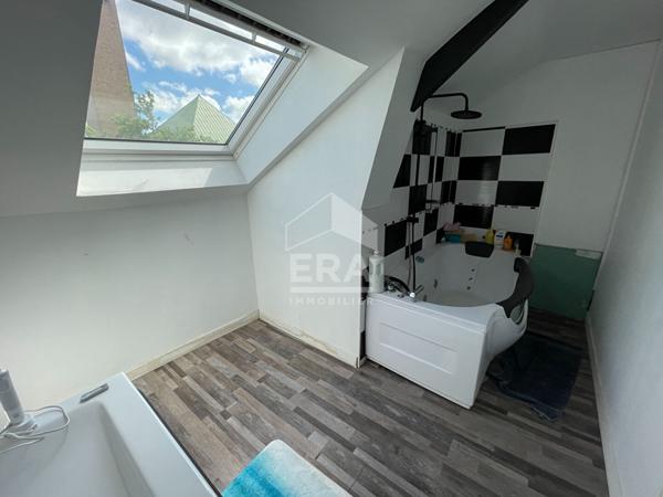 Immeuble de rapport Dunkerque local commercial loué et Duplex 2 chambres