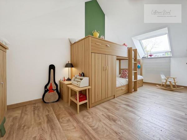 Maison ,   6 chambres , 260 m² .Terrain 2 700 m² .Guérande