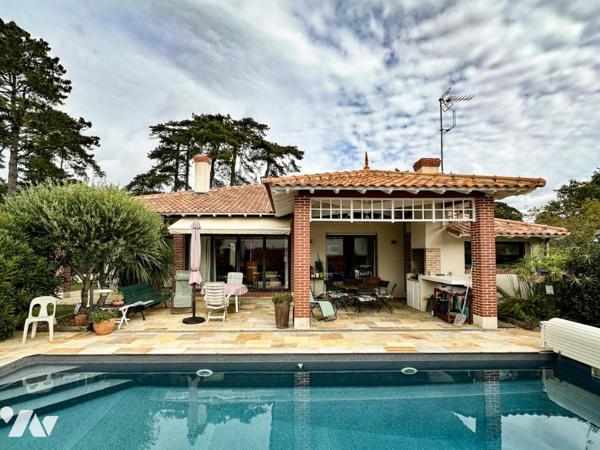 PORNIC - VILLA D'ARCHITECTE AVEC PISCINE ET GARAGE DOUBLE