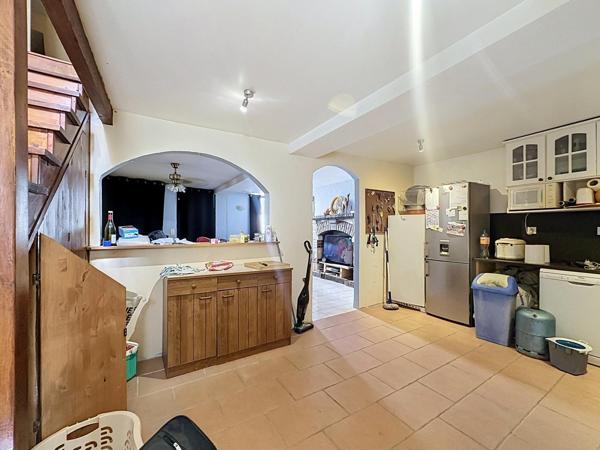 Maison libre + 2 appartements déjà loués : idéal !