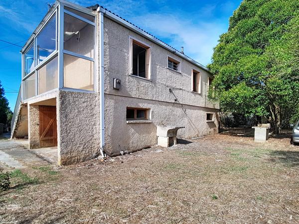 A vendre - Maison  80 m² - 4 pièces -Garage indépendant - 1200 m² de terrain à Saint Lys ( 31470 )