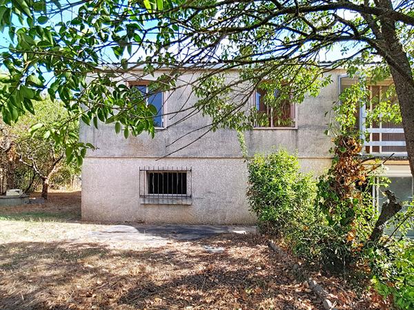 A vendre - Maison  80 m² - 4 pièces -Garage indépendant - 1200 m² de terrain à Saint Lys ( 31470 )
