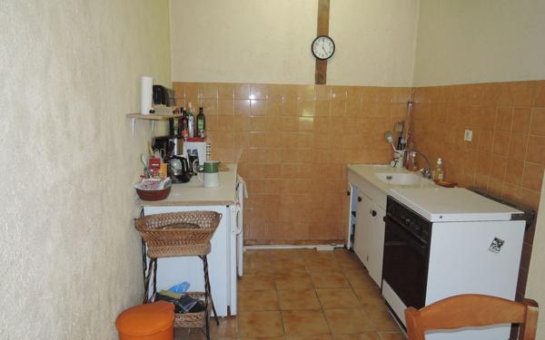 Maison à vendre    5 pièces •  Hostiaz