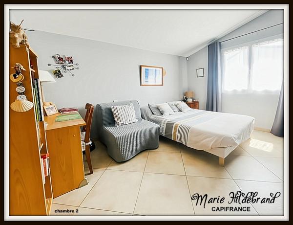 Villa contemporaine 134m² habitables avec piscine, séjour cathédrale, vue dégagée, jardin et double garage