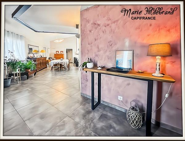 Villa contemporaine 134m² habitables avec piscine, séjour cathédrale, vue dégagée, jardin et double garage