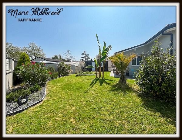Villa contemporaine 134m² habitables avec piscine, séjour cathédrale, vue dégagée, jardin et double garage