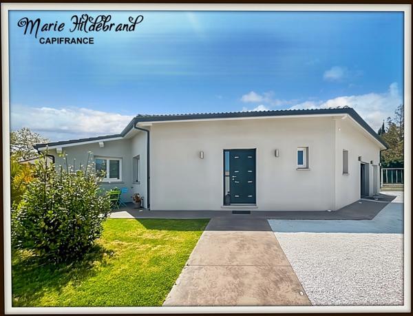 Villa contemporaine 134m² habitables avec piscine, séjour cathédrale, vue dégagée, jardin et double garage