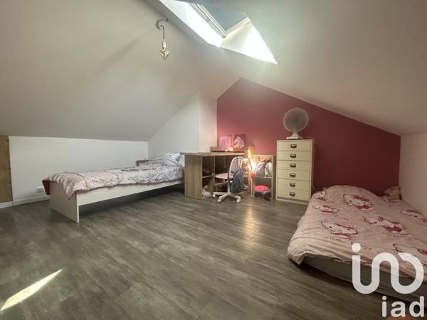 Maison traditionnelle 5 pièces de 125 m² à Haute-Goulaine (44115)