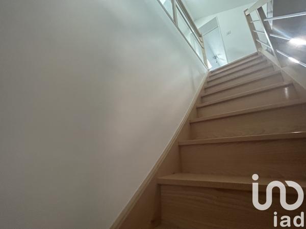 Maison traditionnelle 5 pièces de 125 m² à Haute-Goulaine (44115)