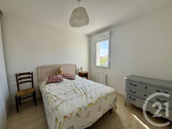 Maison à vendre  5 pièces - 101 m 2   ST GILLES CROIX DE VIE  - 85