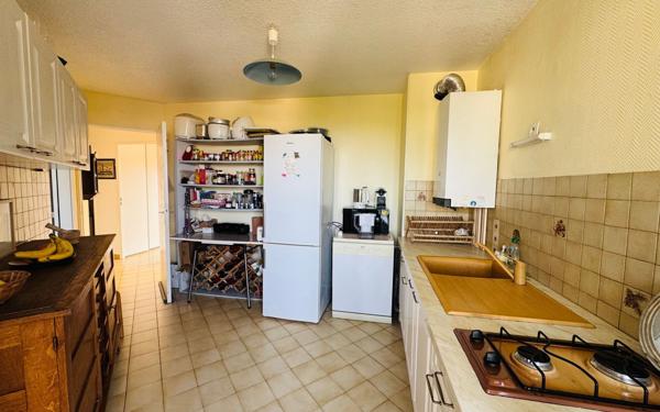 Appartement à vendre    3 pièces • 70 m2 Sète