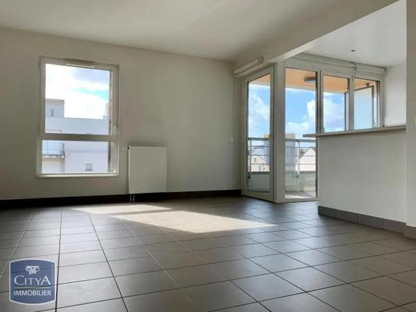 Appartement à louer 4 pièces 106.35m² Saint-Pierre-des-Corps (37700)