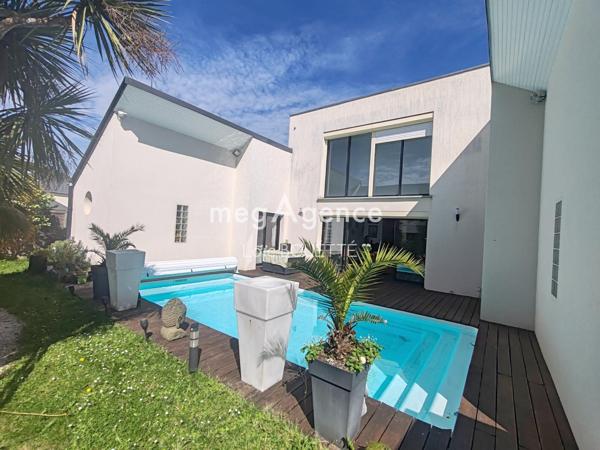 Maison à LA MEZIERE, 35520 - 6 pièces 145m²