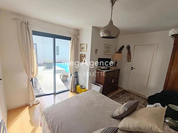 Maison à LA MEZIERE, 35520 - 6 pièces 145m²