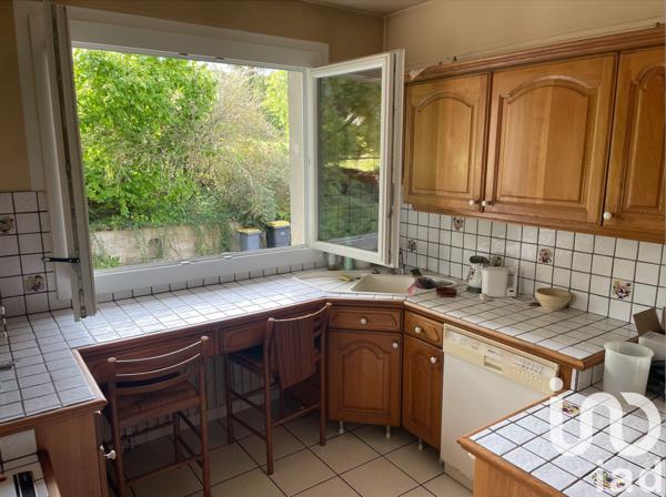 Pavillon 8 pièces de 200 m² à Chablis (89800)