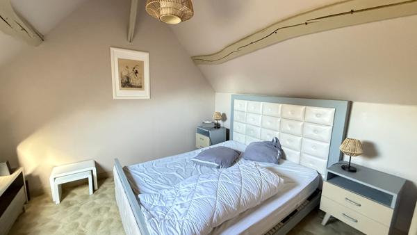 NOAILLES PROCHE   Maison 4 pièces , séjour, cuisine équipée, 3 chambres
