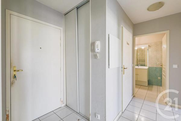 Appartement F2 à vendre  2 pièces - 48,15 m 2   ST MARTIN D HERES  - 38